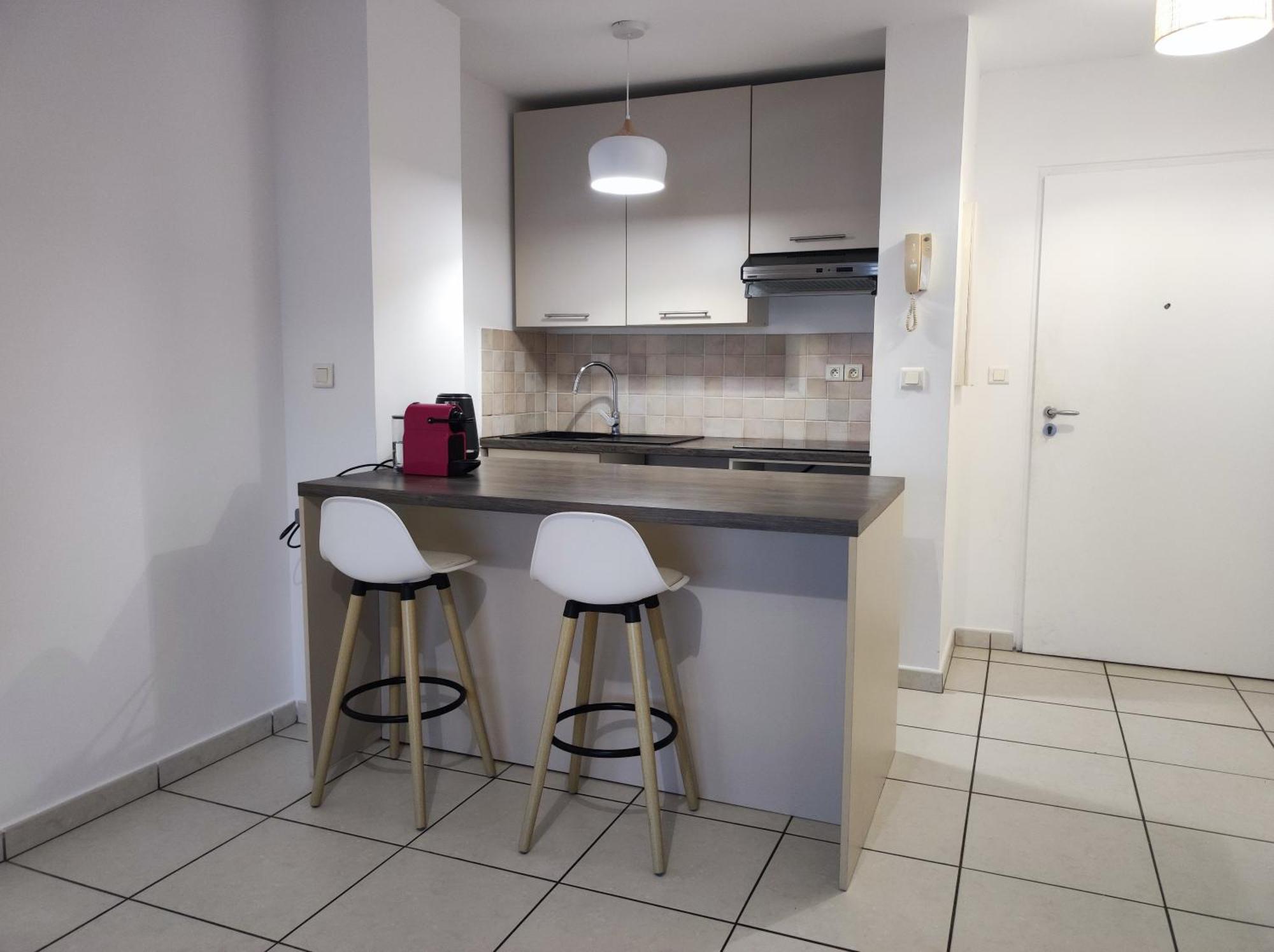 Le Nid Oceanique ! Appart T2 Avec Terrasse, Vue Mer Et Parking Prive En Sous Sol, Proche Du Centre Ville De Saint Gilles Les Bains Exterior foto